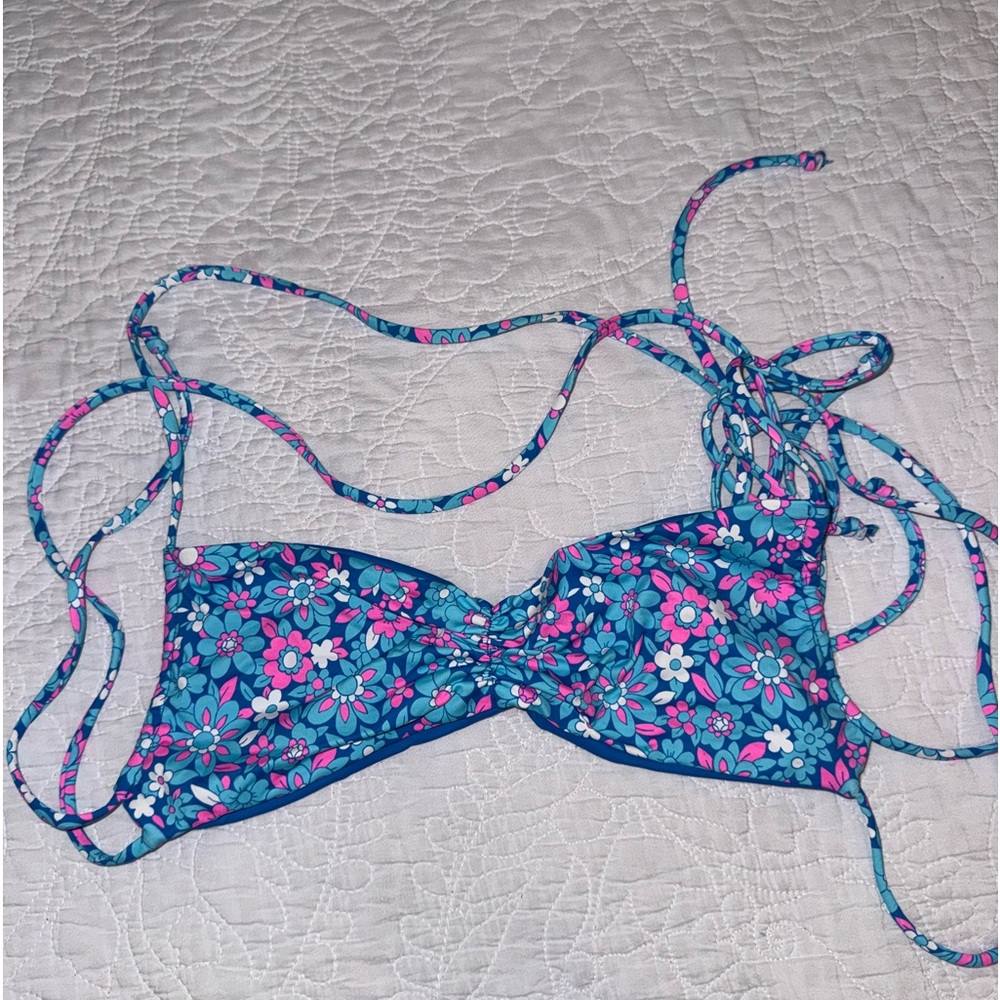 Frankie’s Bikinis Blue Wave Floral Top